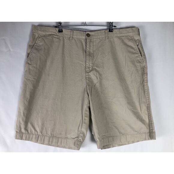 Tommy Hilfiger Chino Shorts Mens Sz 42 Khaki Beige Classic Fit shorts 10”Inseam - Picture 1 of 13